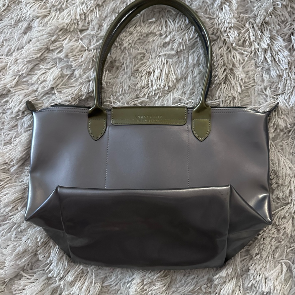 Longchamp Le Pliage Metallic Silver with green accent Elegant Tote Bag - Picture 2 of 14